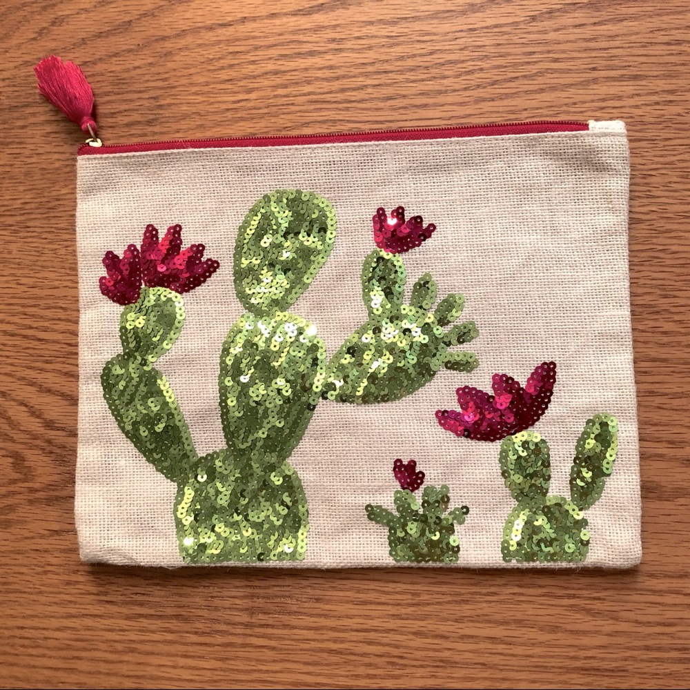 💗Mudpie sequined cactus zippered clutch